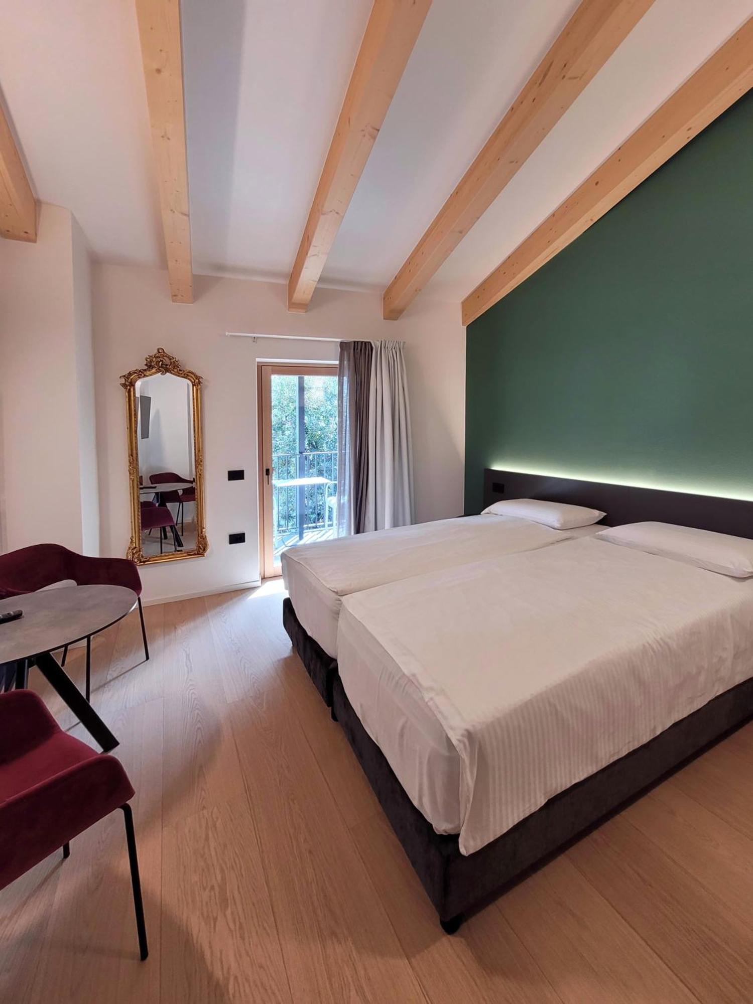 Locanda Restel De Fer Riva del Garda Exterior foto